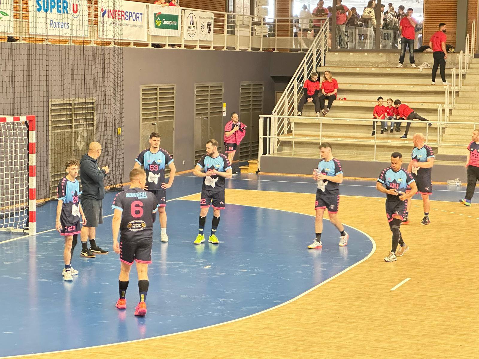 Joueurs sur le terrain