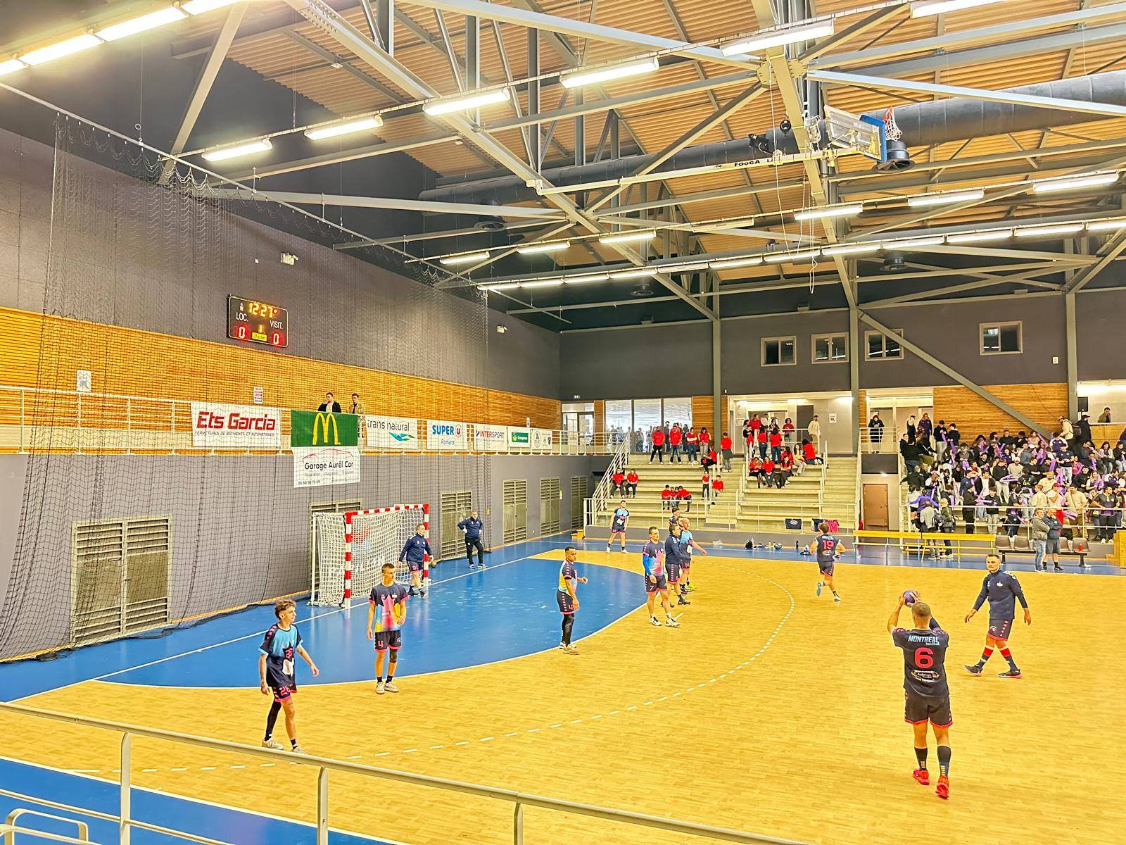 Vue du gymnase pendant le match
